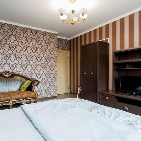 Best Apartments on Deribasovskoy Odessa Buitenkant foto