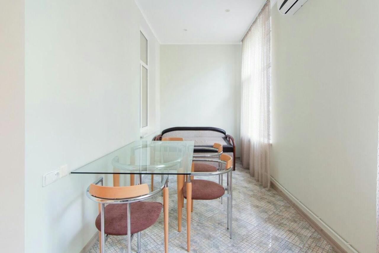 Best Apartments on Deribasovskoy Odessa Kamer foto