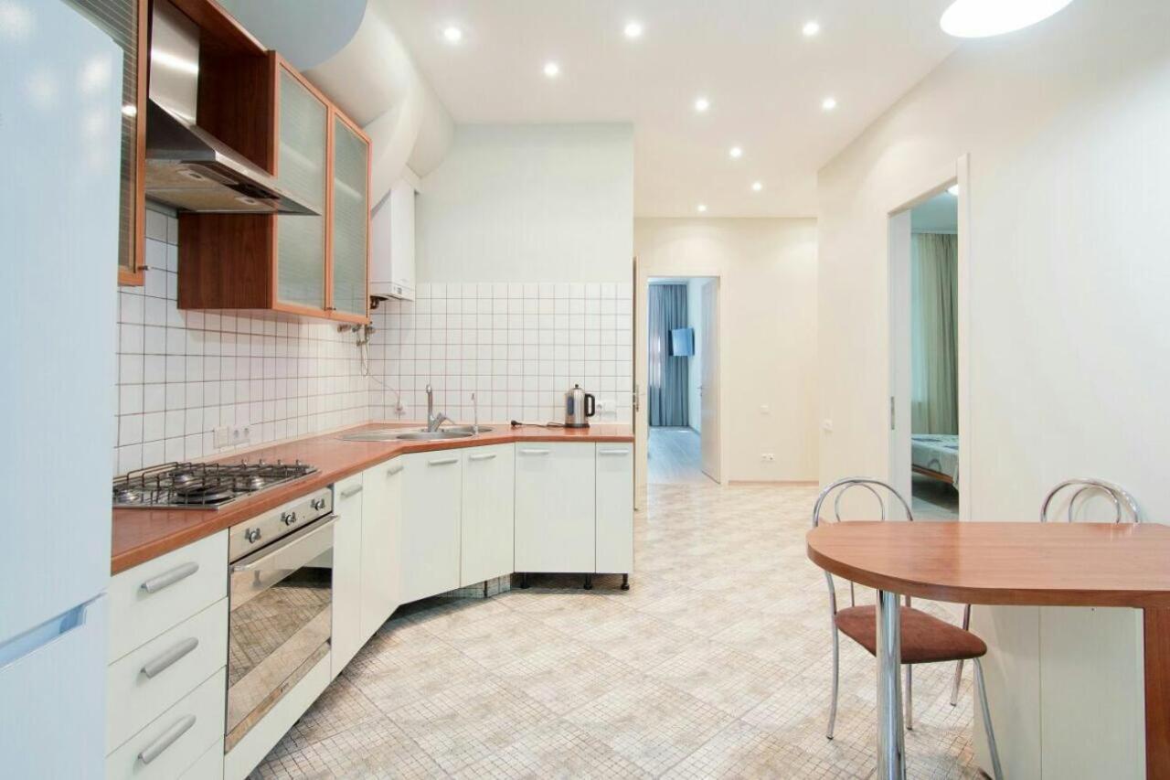 Best Apartments on Deribasovskoy Odessa Buitenkant foto